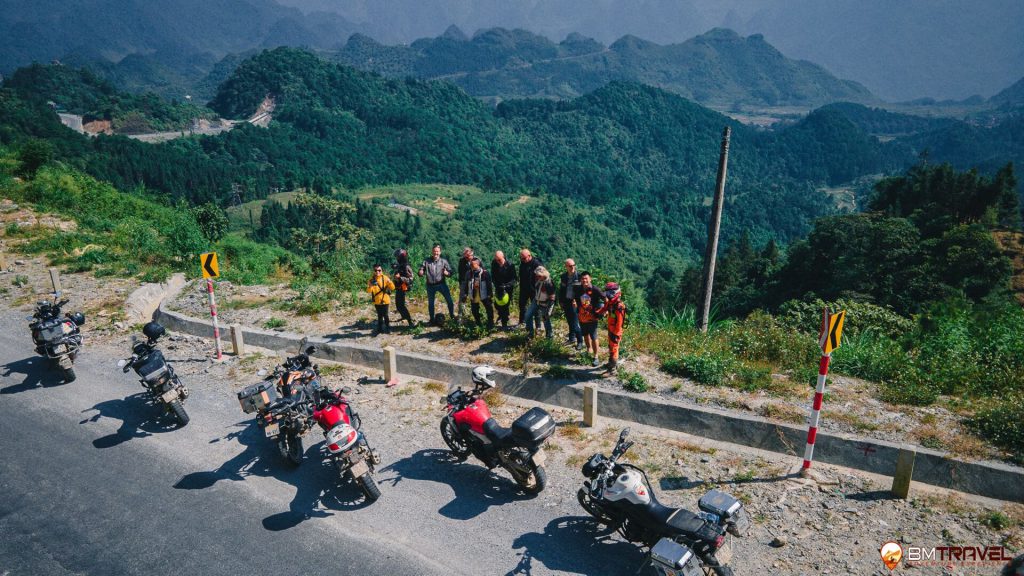 BMW R1300 GS vs. R1250 GS: The Evolution of an Adventure Icon
